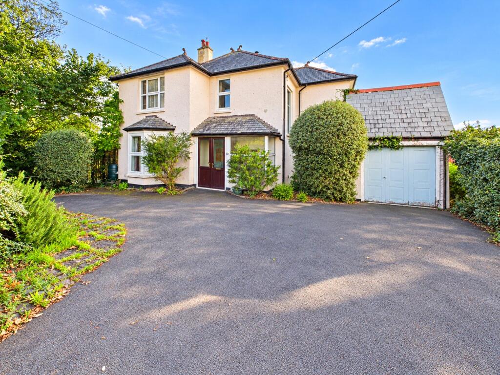 4-bed detached on 10, Holnicote Road, Bude, Cornwall, £595,000