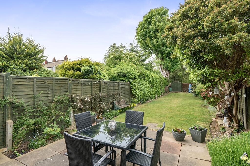 Edenbridge Road, Enfield photo 2