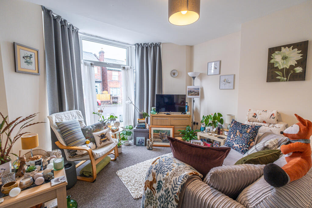 4 ABC Foljambe Road, Chesterfield, Derbyshire S40 1NW photo 3