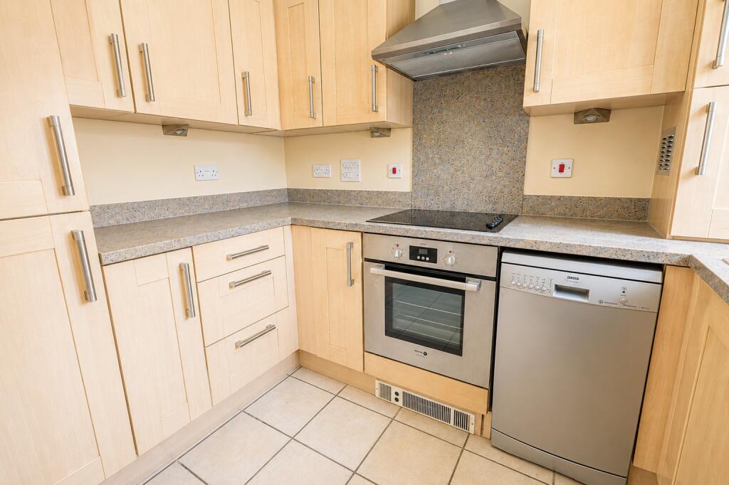 House in Southampton - View 3