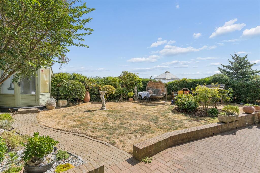 House in Stoke Hammond - View 4
