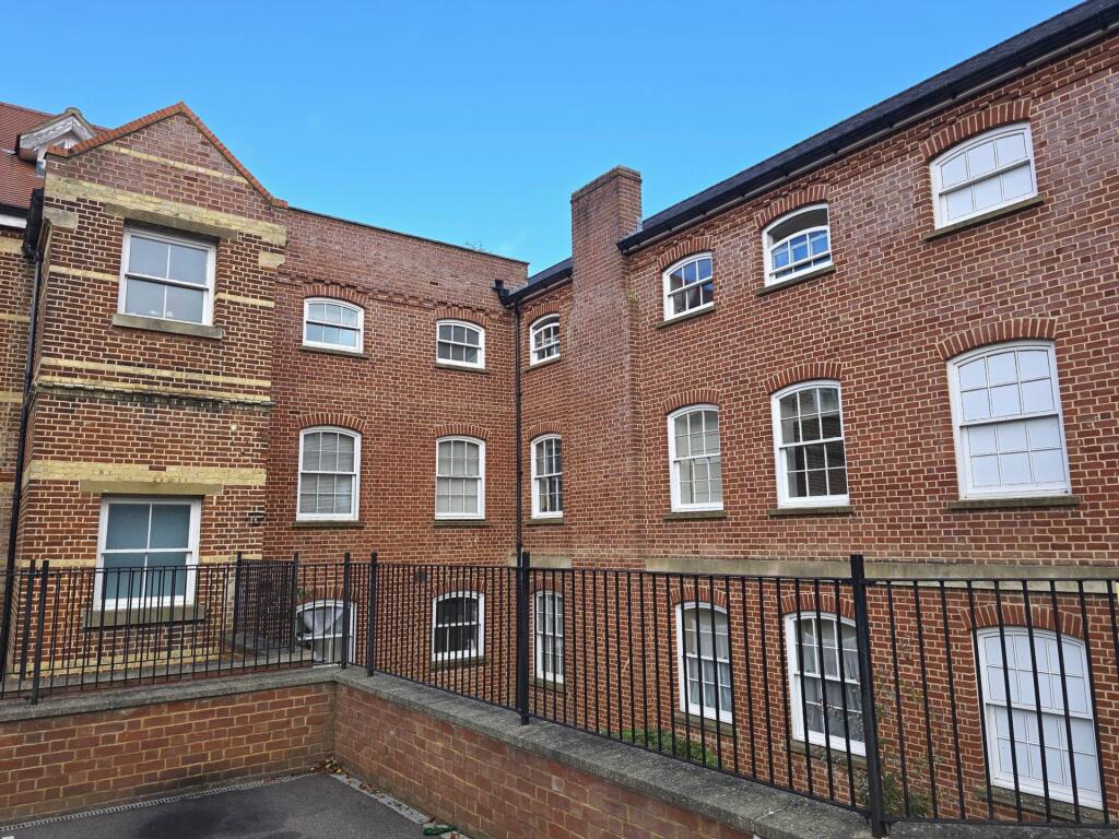 2 bedroom apartment for sale in George Roche Road, Canterbury, CT1