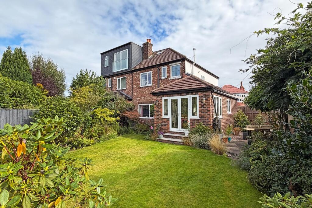 House in Trafford, Greater Manchester - More