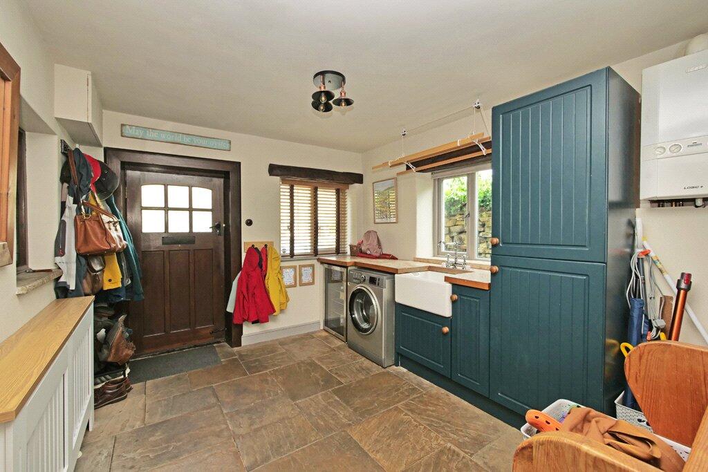 8 Gordon Terrace, Cononley, BD20 8NQ - More
