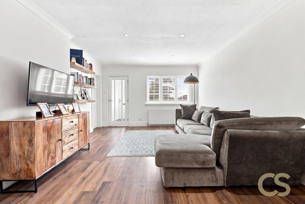 House in Broxbourne, Churchgate - View 5