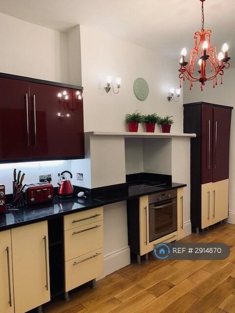 3 bedroom flat for rent