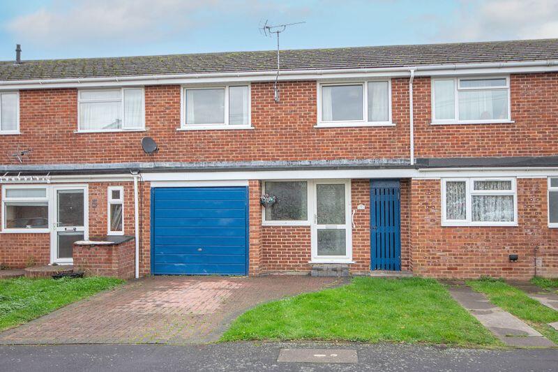 3-bed terraced on Filton Close, Calmore, £279,950
