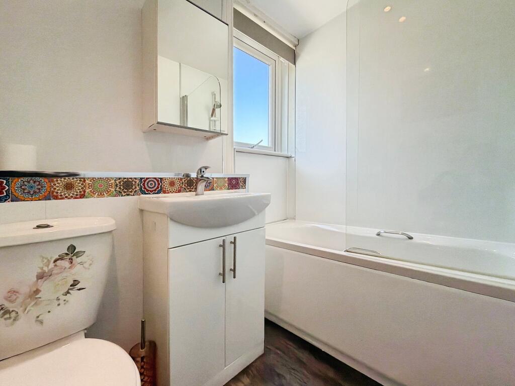 Apartment in Glasgow - View 5