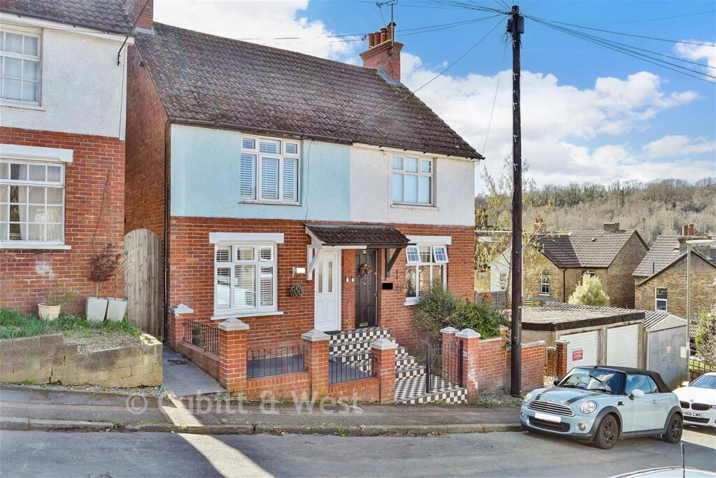 Main image of property: Beechwood Gardens, Caterham, Surrey