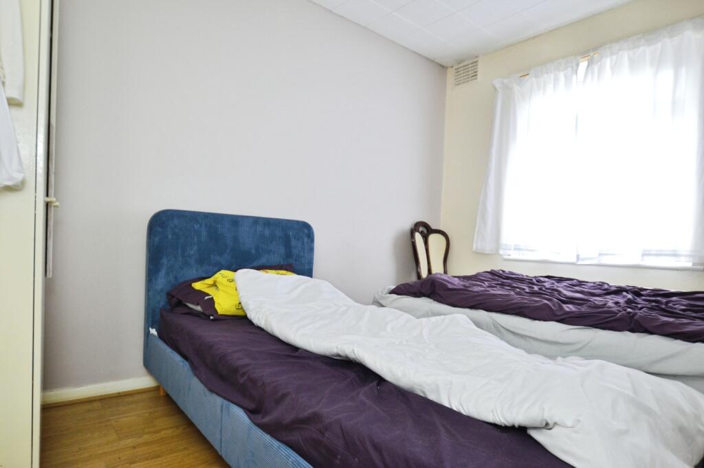 House in London, Custom House, Silvertown - View 5