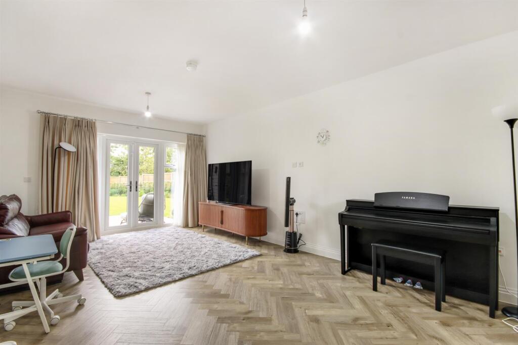 House in Tonbridge and Malling, Hildenborough - View 4