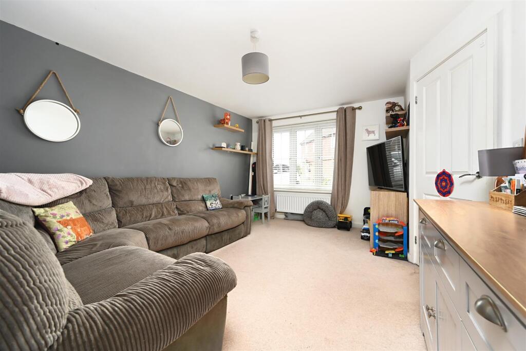 House in Henfield - View 4