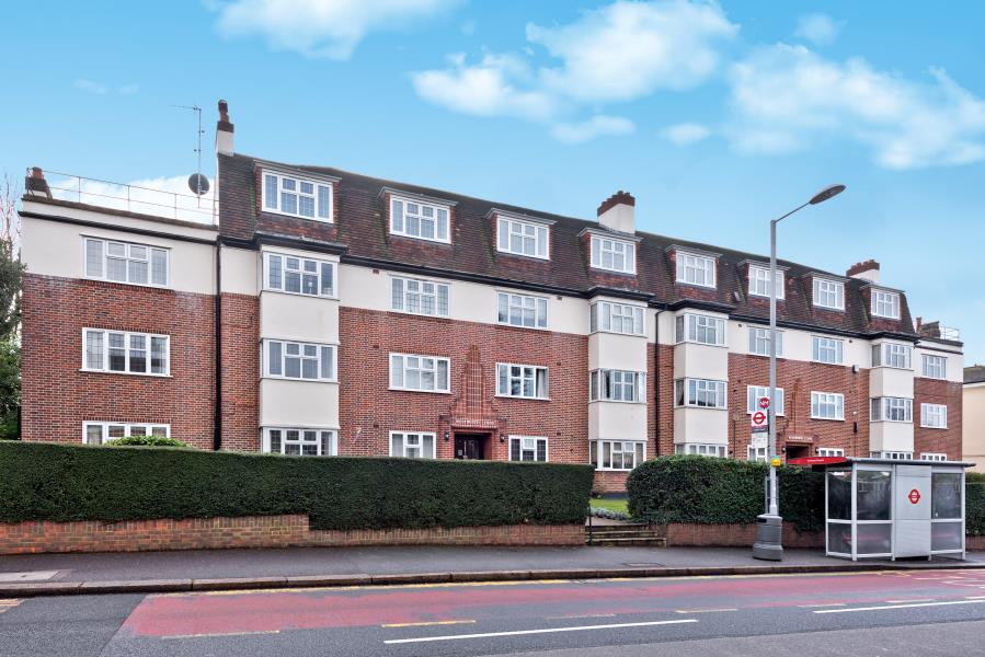Main image of property: St Marks Hill, Surbiton, KT6