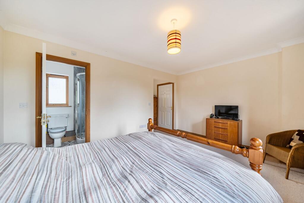 House in Knighton - View 5