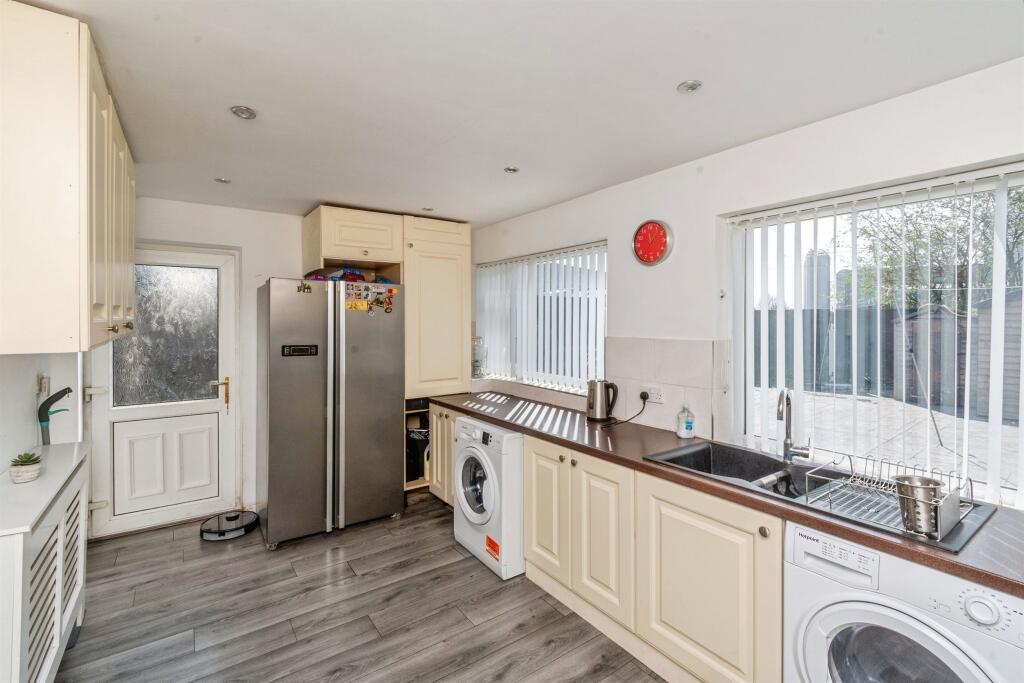 House in Walsall, West Midlands - View 5