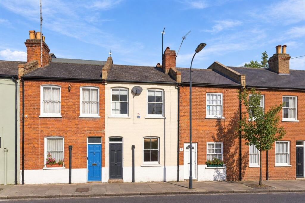 Main image of property: Sandilands Road, London