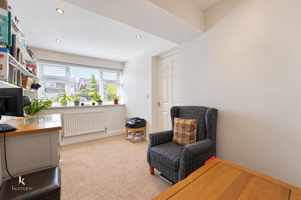 House in Rochdale, Greater Manchester - More