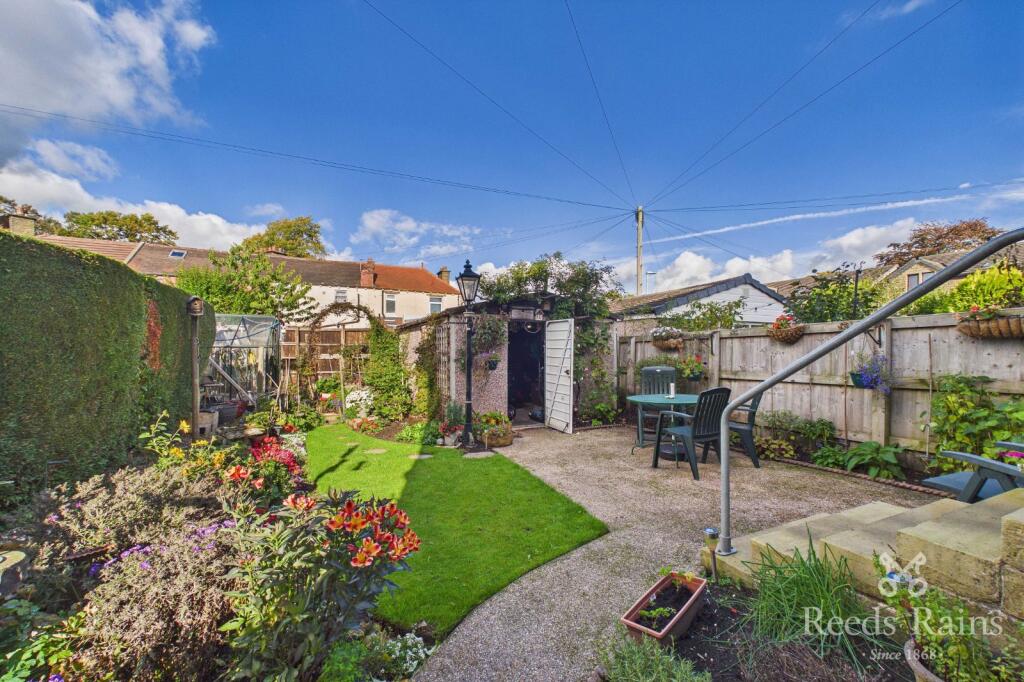 House in Kirklees, West Yorkshire - More