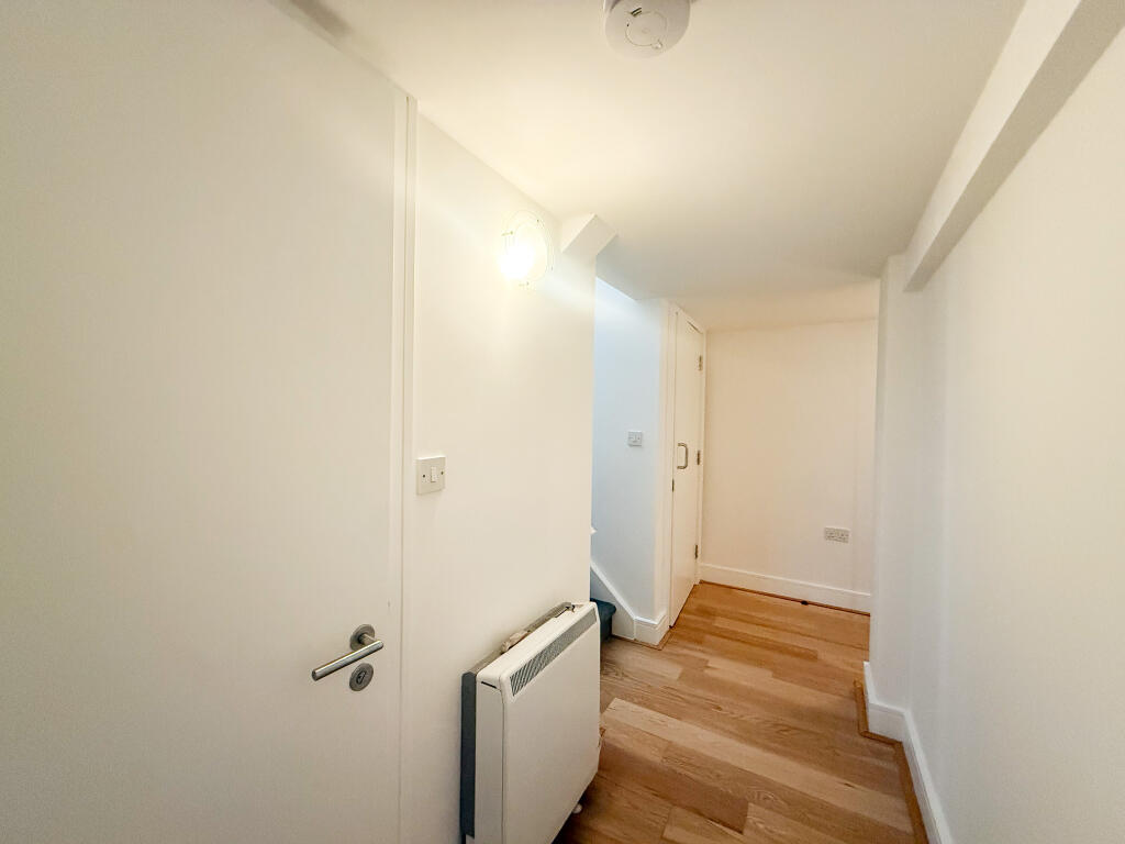 Apartment in Liverpool - View 4