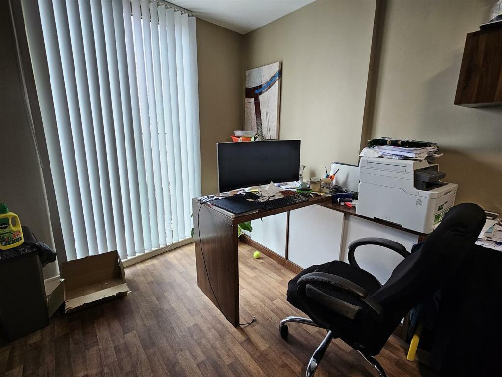 Apartment in Liverpool - View 5
