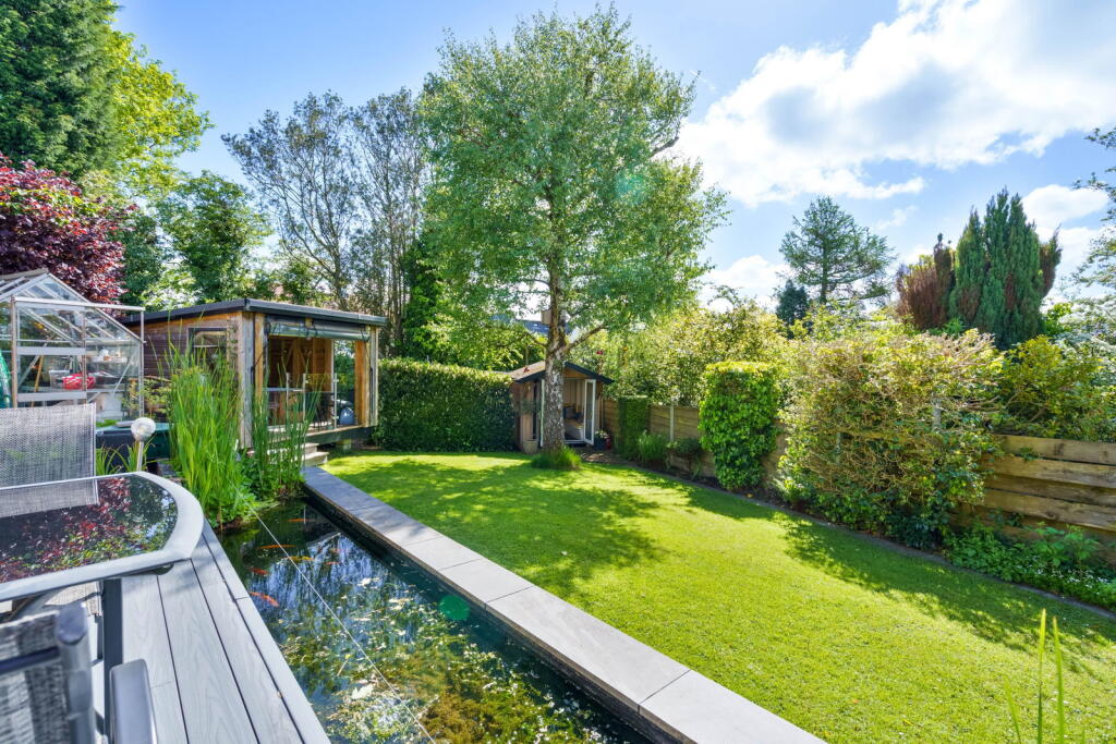 House in High Peak, Derbyshire - More