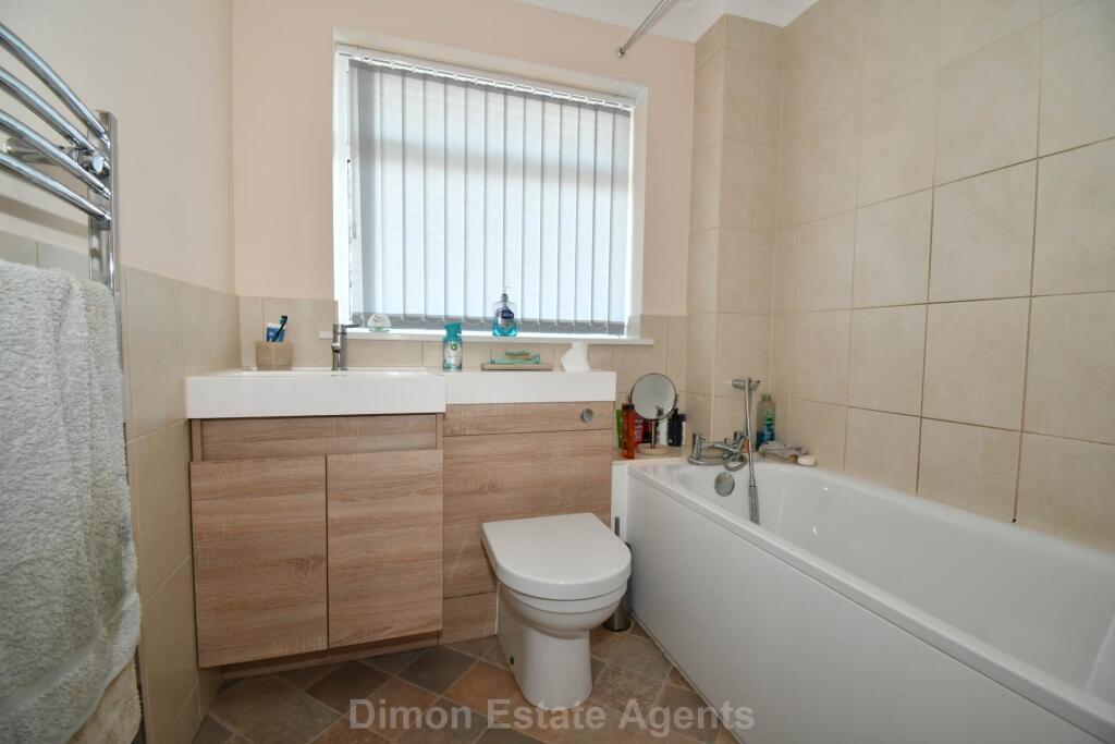 House in Portsmouth - View 4