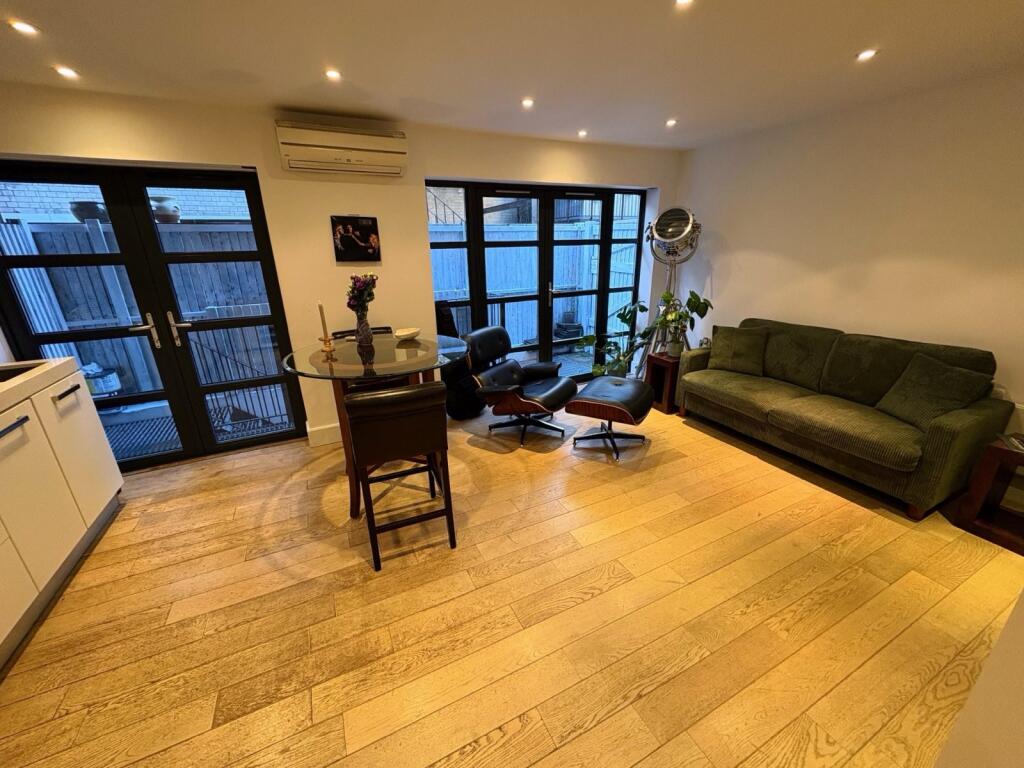 Main image of property: Hatton Place, Farringdon, London, EC1N