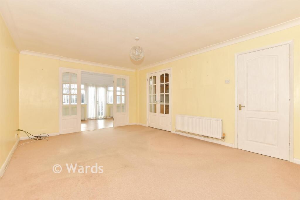 House in Canterbury - View 4