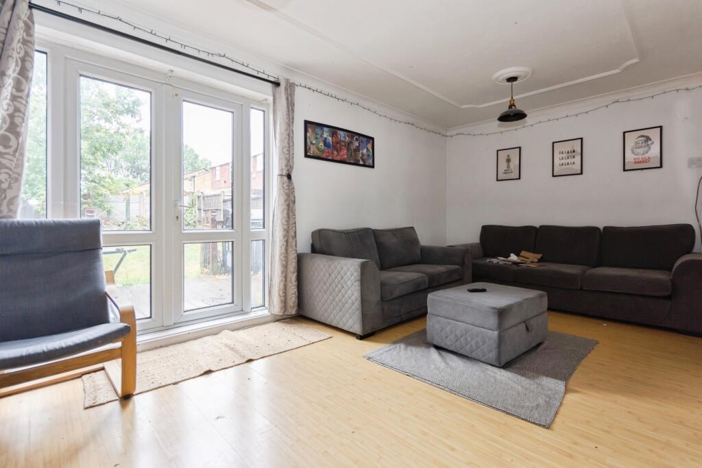 Glenroyde, BIRMINGHAM, West Midlands, B38 photo 4