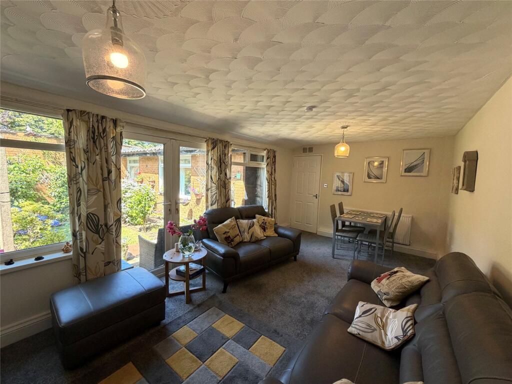 House in Birmingham, West Midlands - More