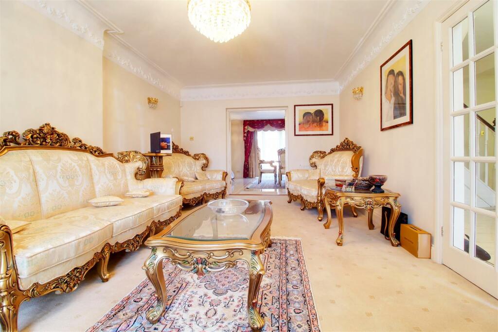Additional image 7 of Mymms Drive, Brookmans Park