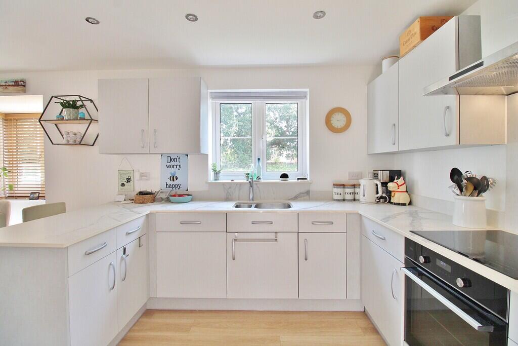 House in Portsmouth - More