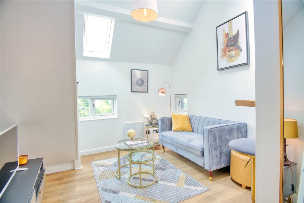 Main image of property: Moreton Street, London, SW1V