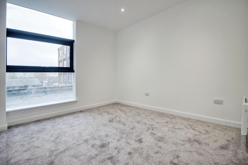 Apartment in Swindon - More