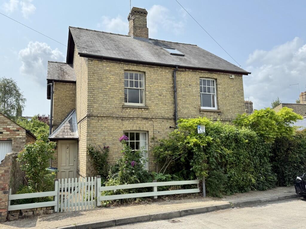 Main image of property: 2 Montagu Road, Huntingdon, Cambridgeshire. PE29 3RG