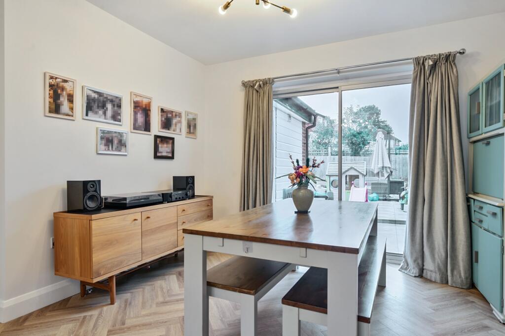 House in Bromley - View 4