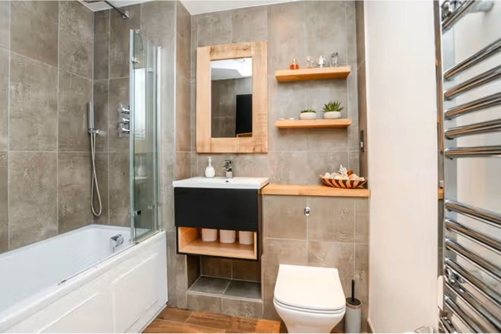 1 Cairns Avenue, London, SW16 photo 4