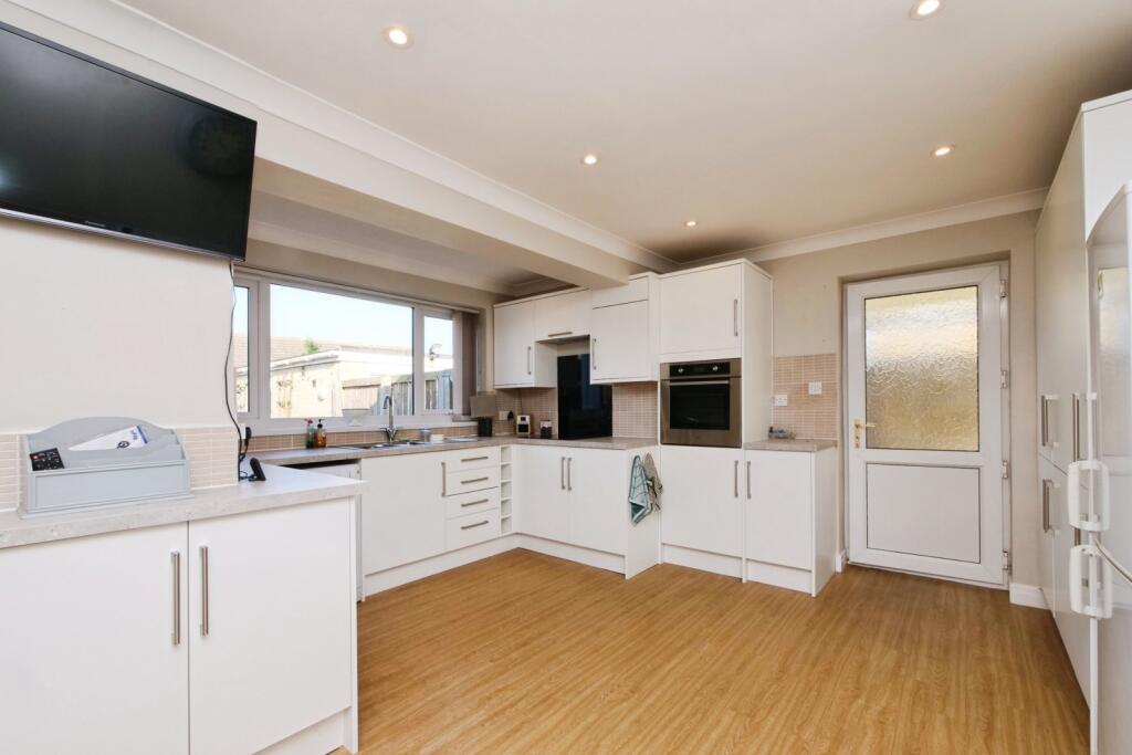 Swarthdale, Haxby, York, North Yorkshire, YO32 photo 2