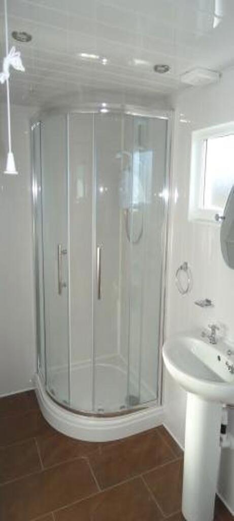 6 bedroom house for rent