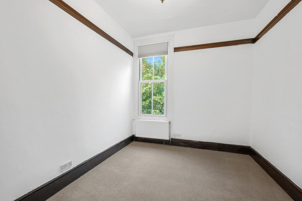 Apartment in London, South Wimbledon, Merton Park - More