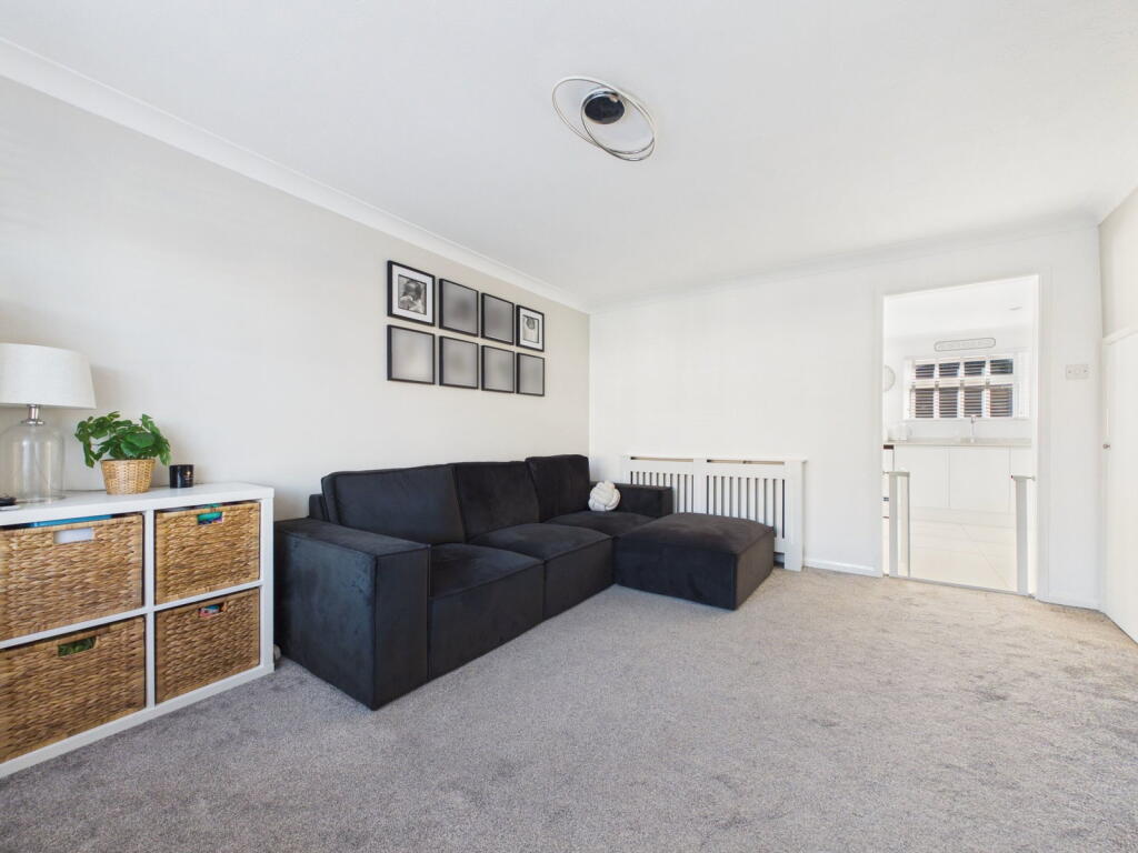 Hayley Road, Lancing, BN15 9HA photo 3