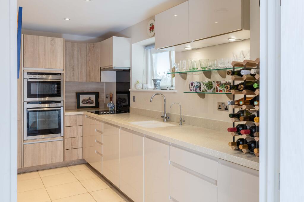 Templeton Road, Kintbury - View 3
