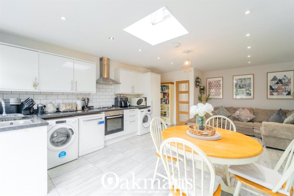 Charlbury Crescent, Birmingham, B26 photo 4