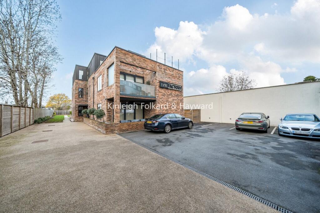 Main image of property: Woodhouse Road, London, N12