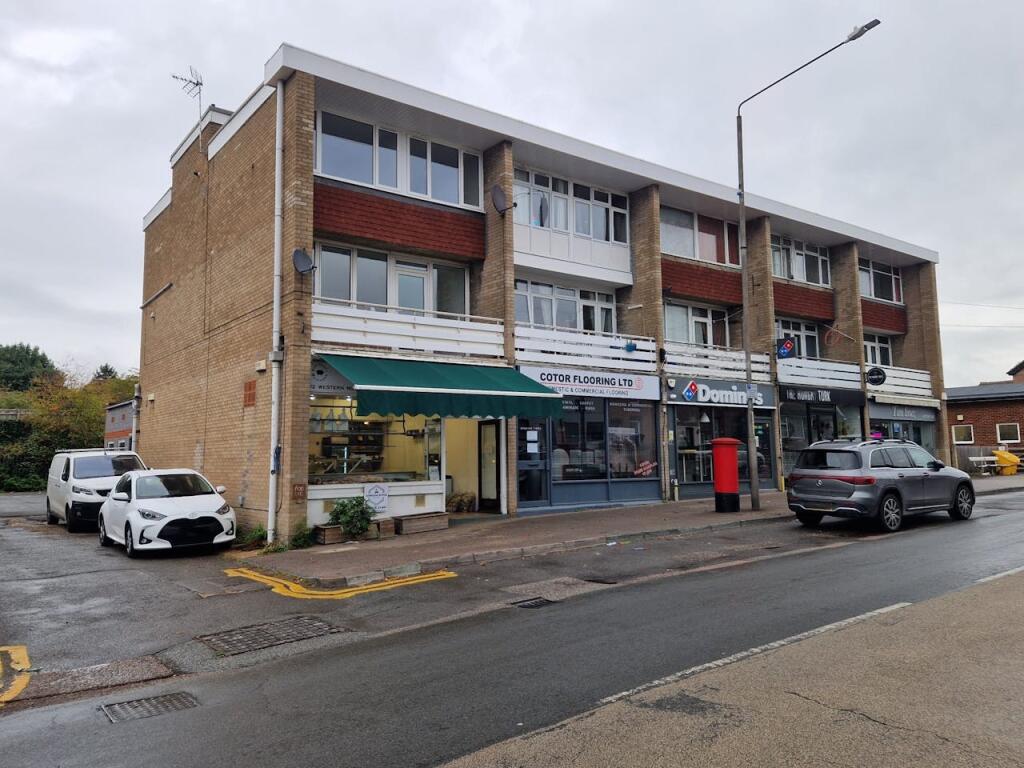 Main image of property: 72 Western Road, Borough Green, Sevenoaks, TN15 8AH