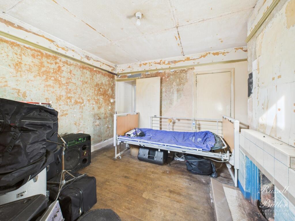 House in Buckingham, Calvert - View 4
