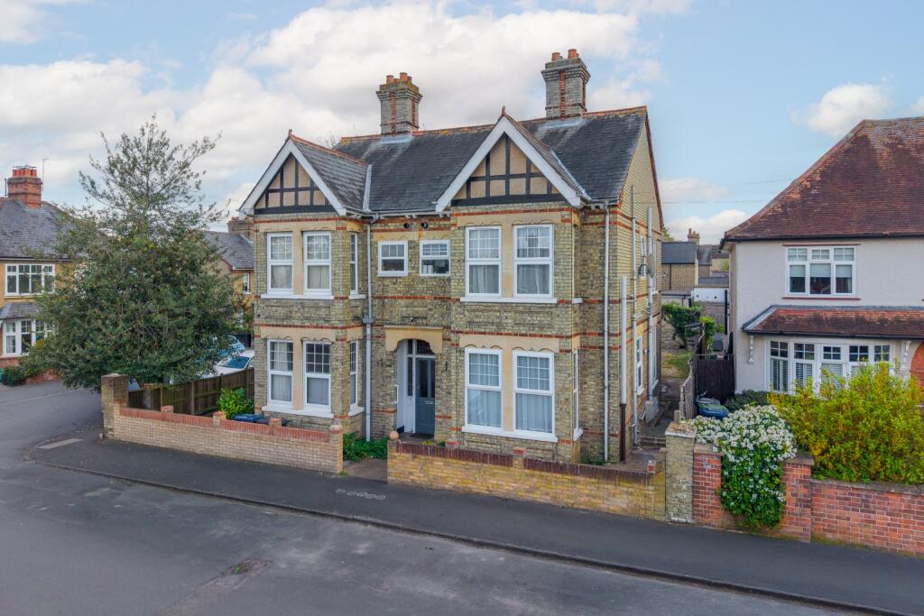 Main image of property: Highfield House, 6 Kings Road, St. Neots, Cambridgeshire, PE19 1LF