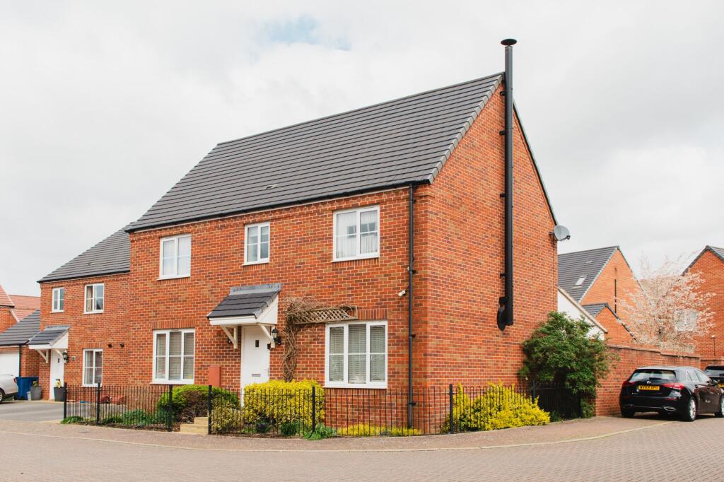 Main image of property: Skylark Road, Bodicote, OX15
