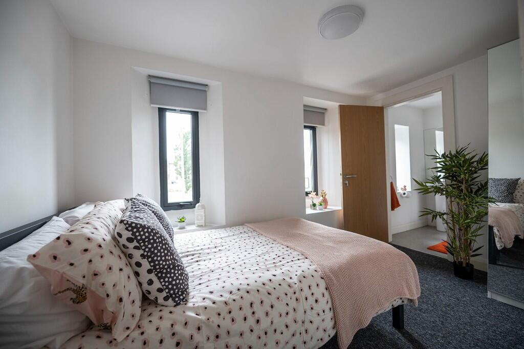 Main image of property: St Cyprians, Edge Lane, Liverpool, L7 5NA