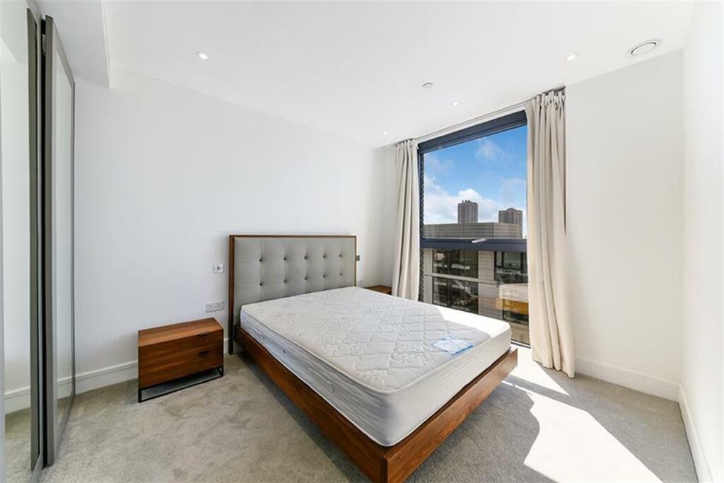 Apartment in London - View 5